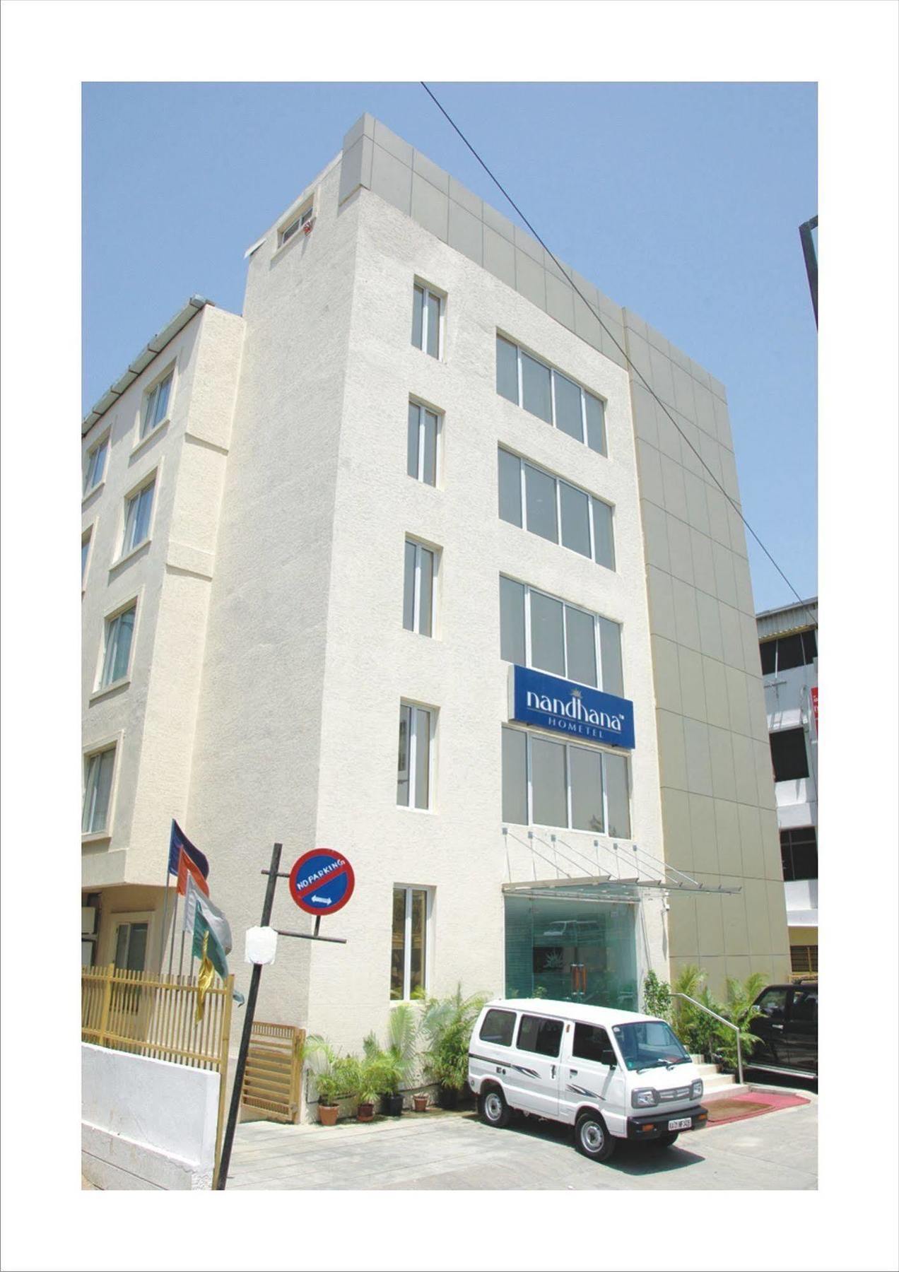 La Sara Hometel Bangalore Exterior foto